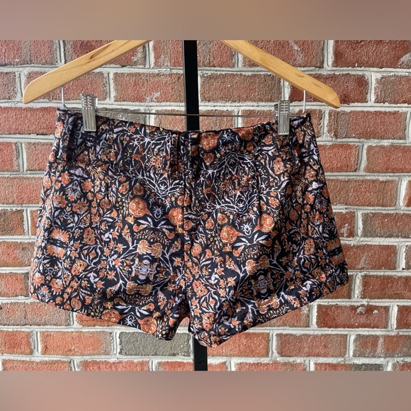 Free People Floral Velvet Tapestry Print Women's Shorts, Size 2 Worn once - Picture 4 of 9